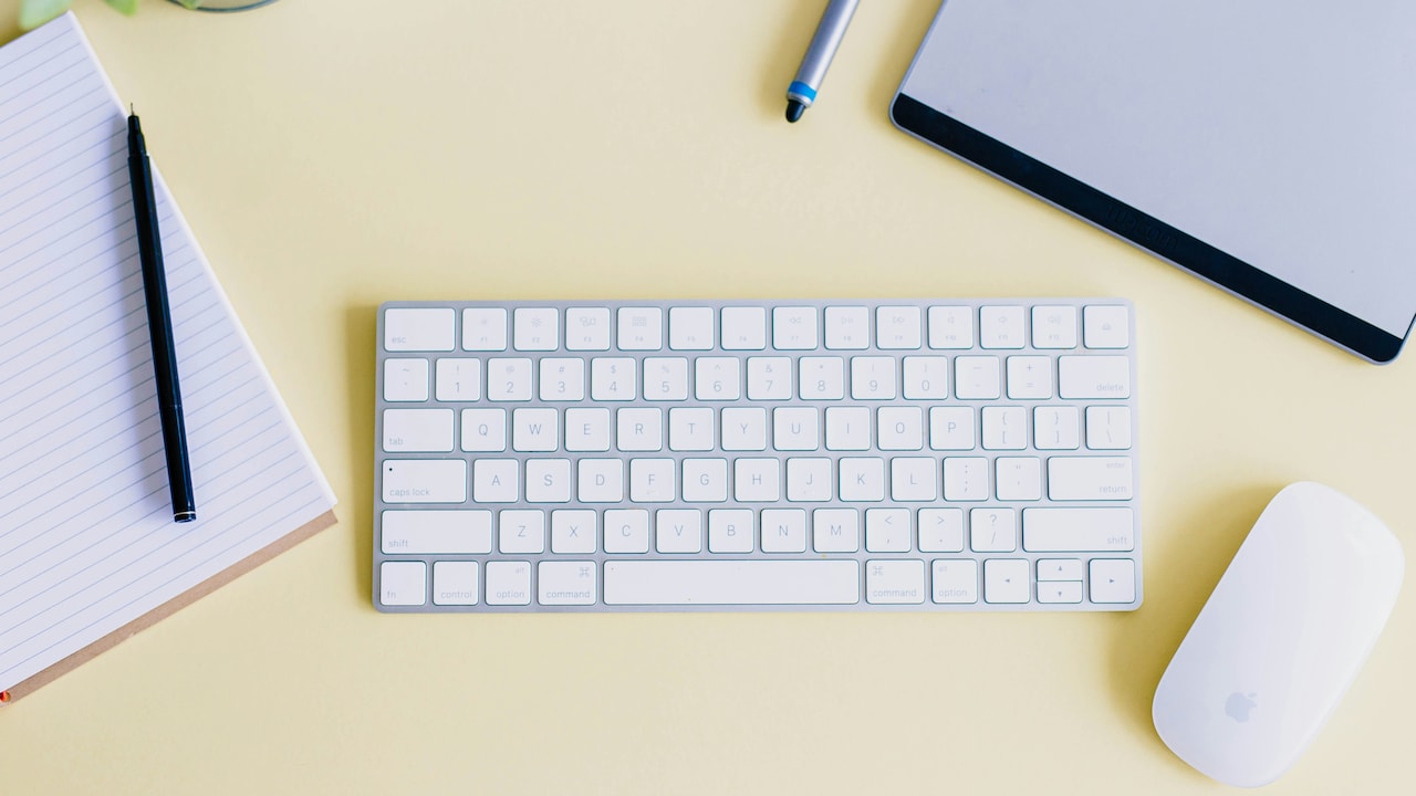 How Key Travel Affects Typing Comfort, Speed and Finger Health How Key Travel Affects Typing Comfort, Speed and Finger Health