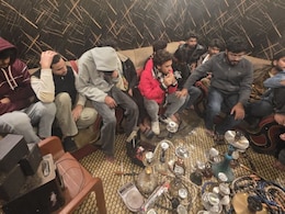 टोंक में DST का बड़ा एक्शन, कैफे की आड़ में चल रहे हुक्का बार पर छापेमारी, धुआं उड़ाते पकड़े 23 युवक