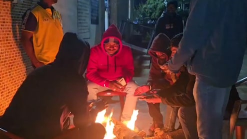 MP Weather: कड़ाके की ठंड से कांपा मध्यप्रदेश, 15 जिलों में घना कोहरा-शीतलहर अलर्ट, 4 डिग्री तक लुढ़का पारा