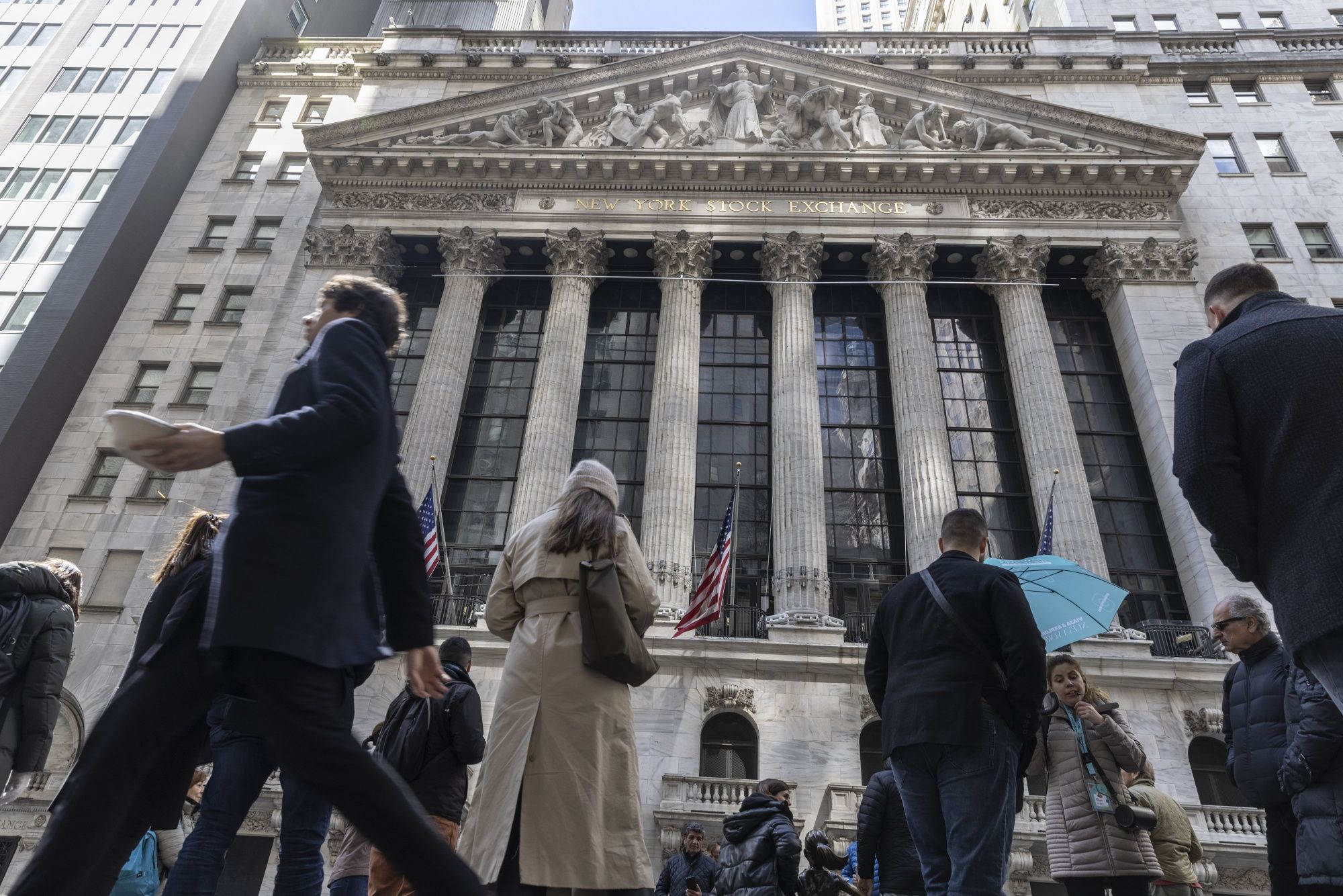 JPMorgan Warns Stocks Are in &lsquo;Calm Before the Storm&rsquo;