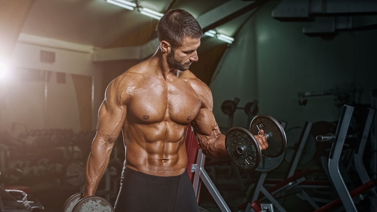 Man Loses Vision Mid-Workout: बापरे! वर्कआऊट करता करता डोळा गेला... जीममध्ये 'ही' चूक करु नका