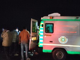 Akola News : दिवसभर कष्टाचे काम करुन परतणाऱ्या मजुरांवर काळाचा घाला;  अकोल्यात वाहन उलटून भीषण अपघात