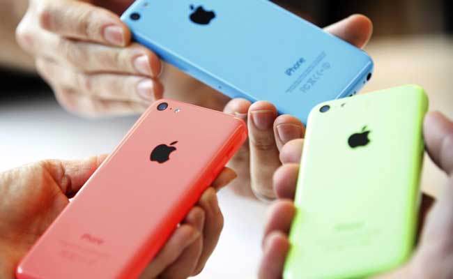 As iPhone Maker Hits $2-Trillion Market Value, Here's All You Need To Know About Apple