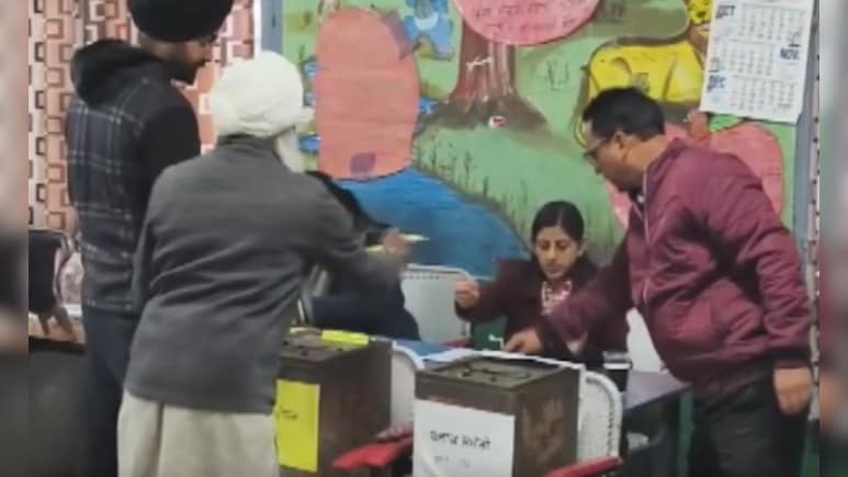 पंजाब: जिला परिषद, पंचायत समिति चुनाव में दोपहर 12 बजे तक 19 प्रतिशत मतदान