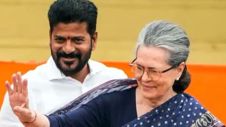सोनिया गांधी की वजह से आज हम यहां क्रिसमस मना रहे, रेवंत रेड्डी के बयान पर बीजेपी-BRS हमलावर