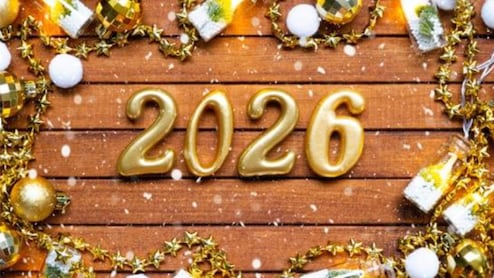 Happy New Year 2026 Wishes: नए वर्ष का ये प्रभात... इन शानदार मैसेज-शायरियों के साथ अपनों को भेजे नए साल की बधाई और शुभकामनाएं