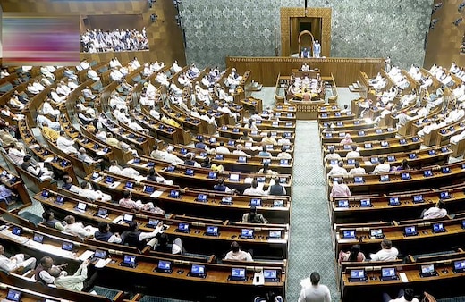 Parliament Winter Session Live Updates: संसद सत्र का आज तीसरा दिन, इन मुद्दों पर फिर हंगामे के आसार