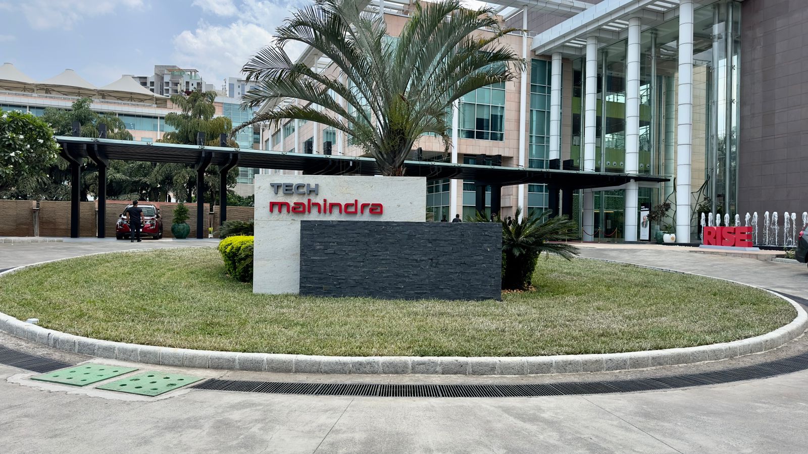 Tech Mahindra Q4 Results: Profit Drops 12.5% Amid Flat Revenue, Margin Miss