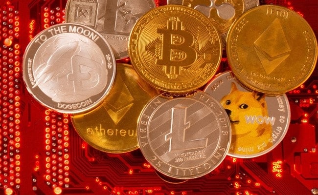 Singapore Might Restrict Retail Access To Cryptocurrencies: Central Bank