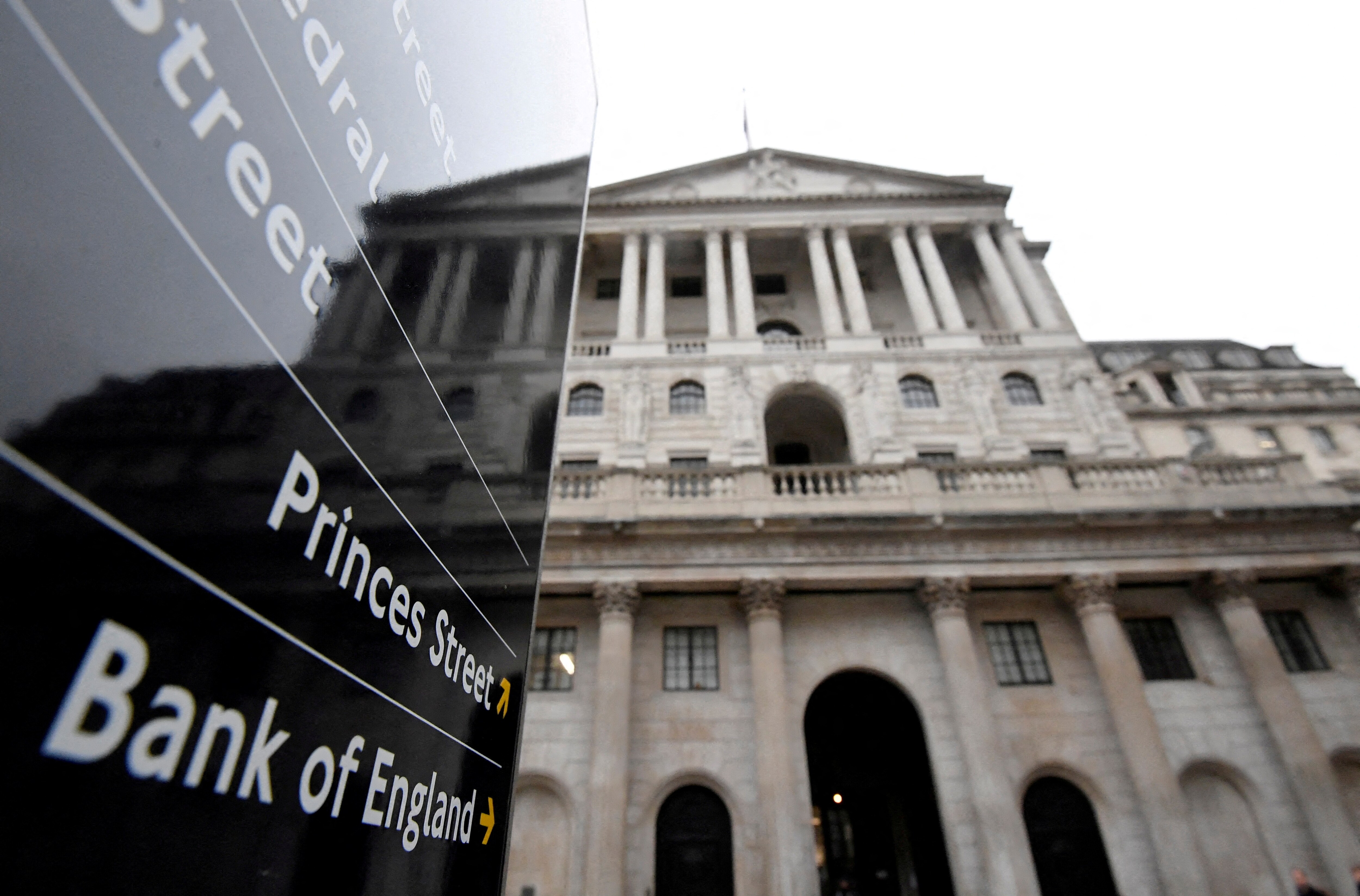 BOE Hikes By 75 Basis Points But Rejects Market Rate Path