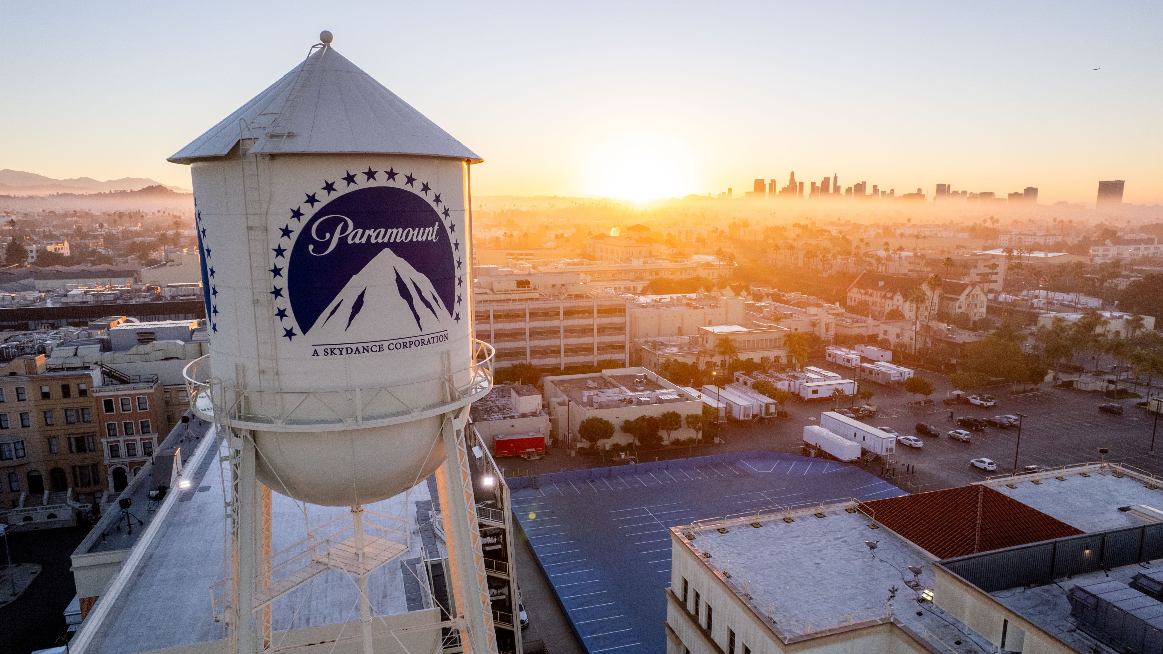 Battle For Warner Bros: Oracle's Larry Ellison To Personally Back Paramount Bid With $40 Billion Pledge