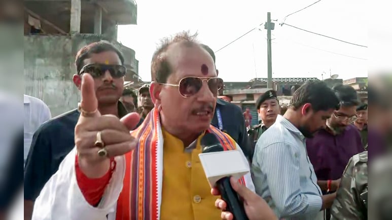 बिहार के डिप्टी CM विजय सिन्हा का ऑन द स्पॉट एक्शन... राजस्व कर्मी सस्पेंड,  CO की लगाई क्लास