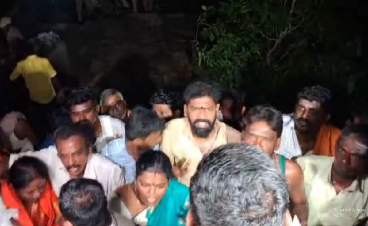 "Cocking A Snook": Court Raps Tamil Nadu For "Disobeying" Temple Lamp Order