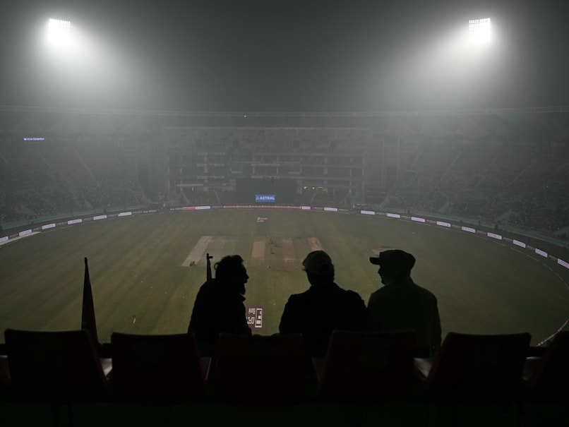 Dale Steyn Slams Umpires After 'Excessive Fog' Abandons India vs South Africa 4th T20I