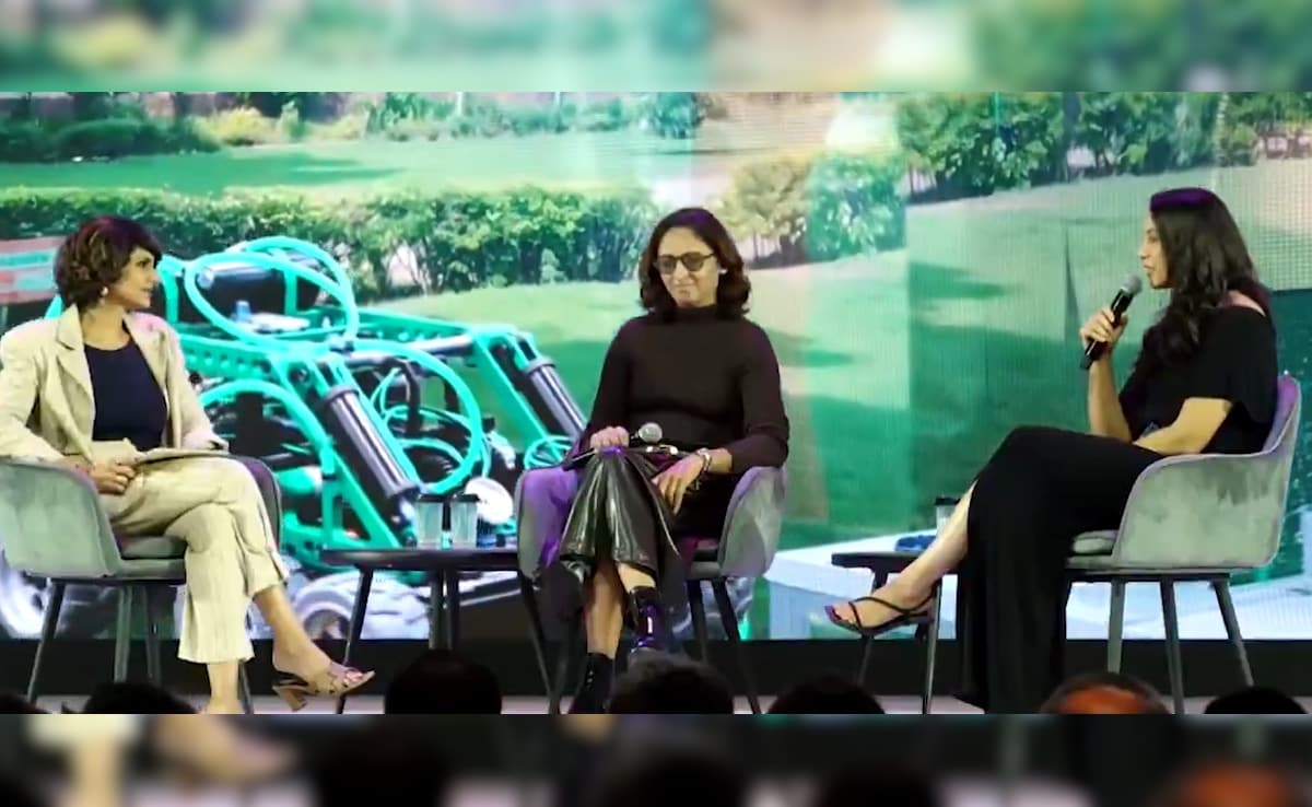 Smriti Mandhanas 1st Public Appearance After Calling Off Wedding: "Dont Love Anything More Than Cricket"