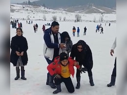 Gulmarg Happy On New Year's Eve As Tourists Flock In, Snow Makes A Return
