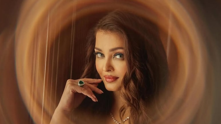 ऐश्वर्या राय का बदला बदला दिखा अंदाज, लेटेस्ट फोटो में ट्रांसफॉर्मेशन देख फैंस नहीं हटा पाए नजरें, बोले- OMG