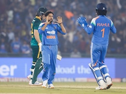 IND vs SA: पाटा पिचों पर गेंदबाज़ों का चौका- जीत का पक्का फॉर्मूला, फिर रोहित शर्मा ने क्यों की कुलदीप की खिचाई