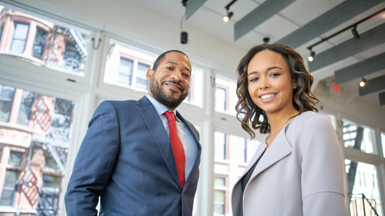 Choosing Blazers and Suits Made Easy: Fit, Fabric And Tips That Work Choosing Blazers and Suits Made Easy: Fit, Fabric And Tips That Work