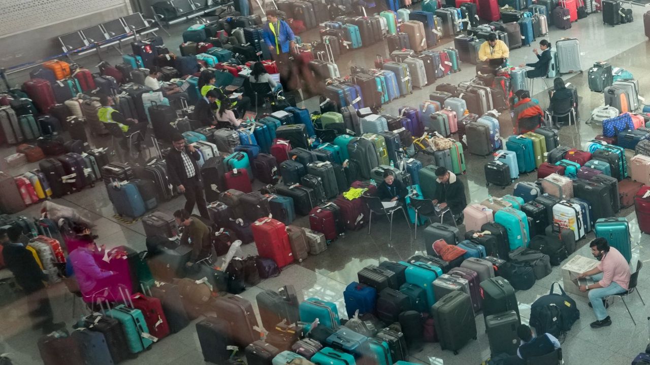 IndiGo ने DGCA के नोटिस का दिया जवाब, जानिए क्या-क्या कहा