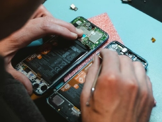 फोन रिपेयर के नाम पर 16 हजार का बिल, यूजर ने AI की मदद से 1,450 में कर दिया ठीक!