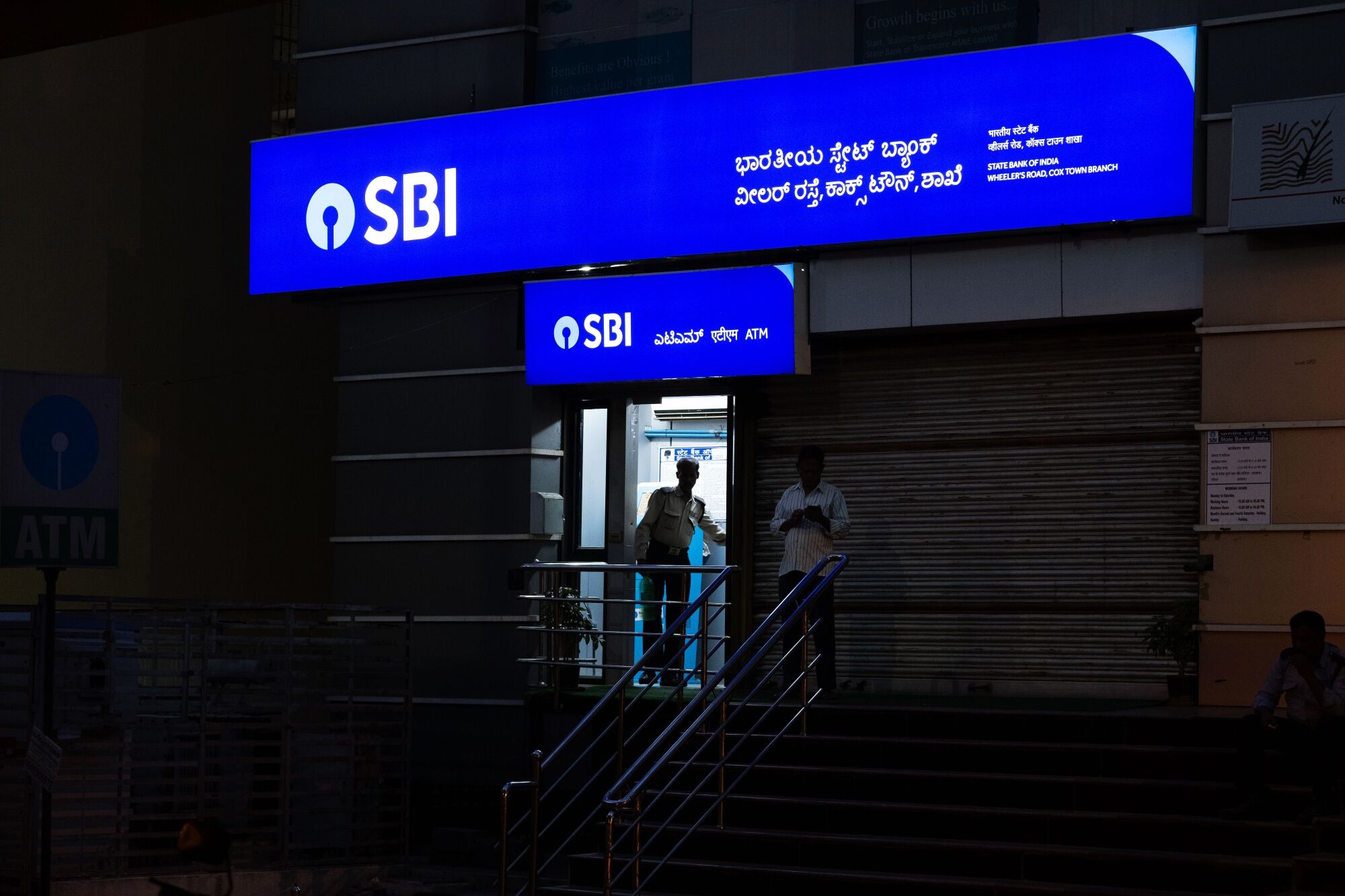 India&rsquo;s Biggest Lender Deploys 2,000 Bankers To Woo The Wealthy