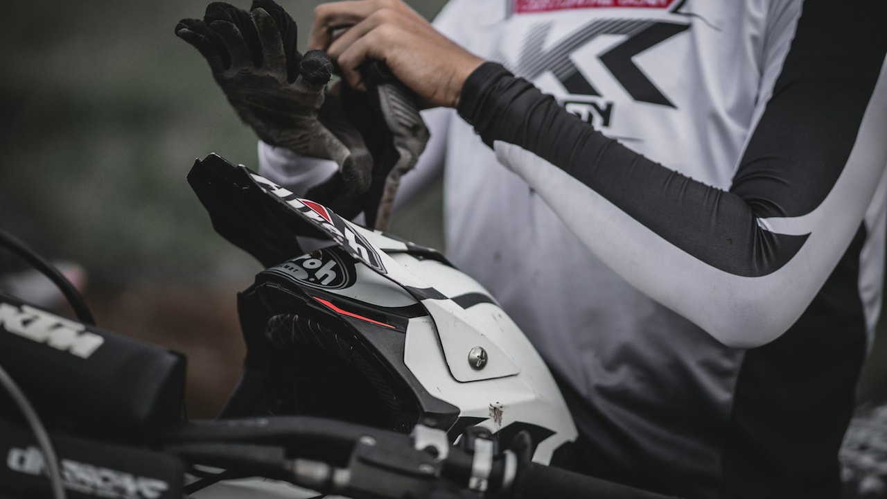 Protect your hands in winter with these bike riding gloves from Amazon Protect your hands in winter with these bike riding gloves from Amazon