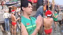 गंगा में स्विमसूट पहन नहा रहा था जापानी, लोकल लोगों की नाराजगी देख हाथ जोड़कर मांगी माफी
