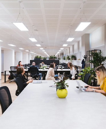 8 Tips To Stay Positive At Work