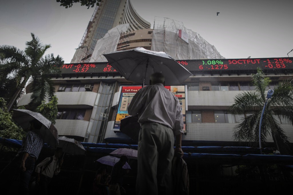  Fifth Straight Weekly Advance For Nifty, Sensex