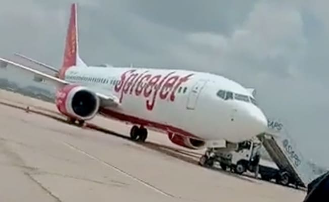Aviation Watchdog To Lift 50% Cap On SpiceJet Flights