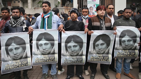 पति जियाउर रहमान के बगल में आज सुपुर्द-ए-खाक होंगी खालिदा जिया, राजकीय सम्मान से होगी विदाई