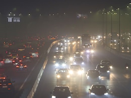 दिल्ली-NCR में 'धूल की चादर' बनी आफत! कहीं स्कूल ऑनलाइन तो कहीं हाइब्रिड मॉडल में चलेगी क्लास