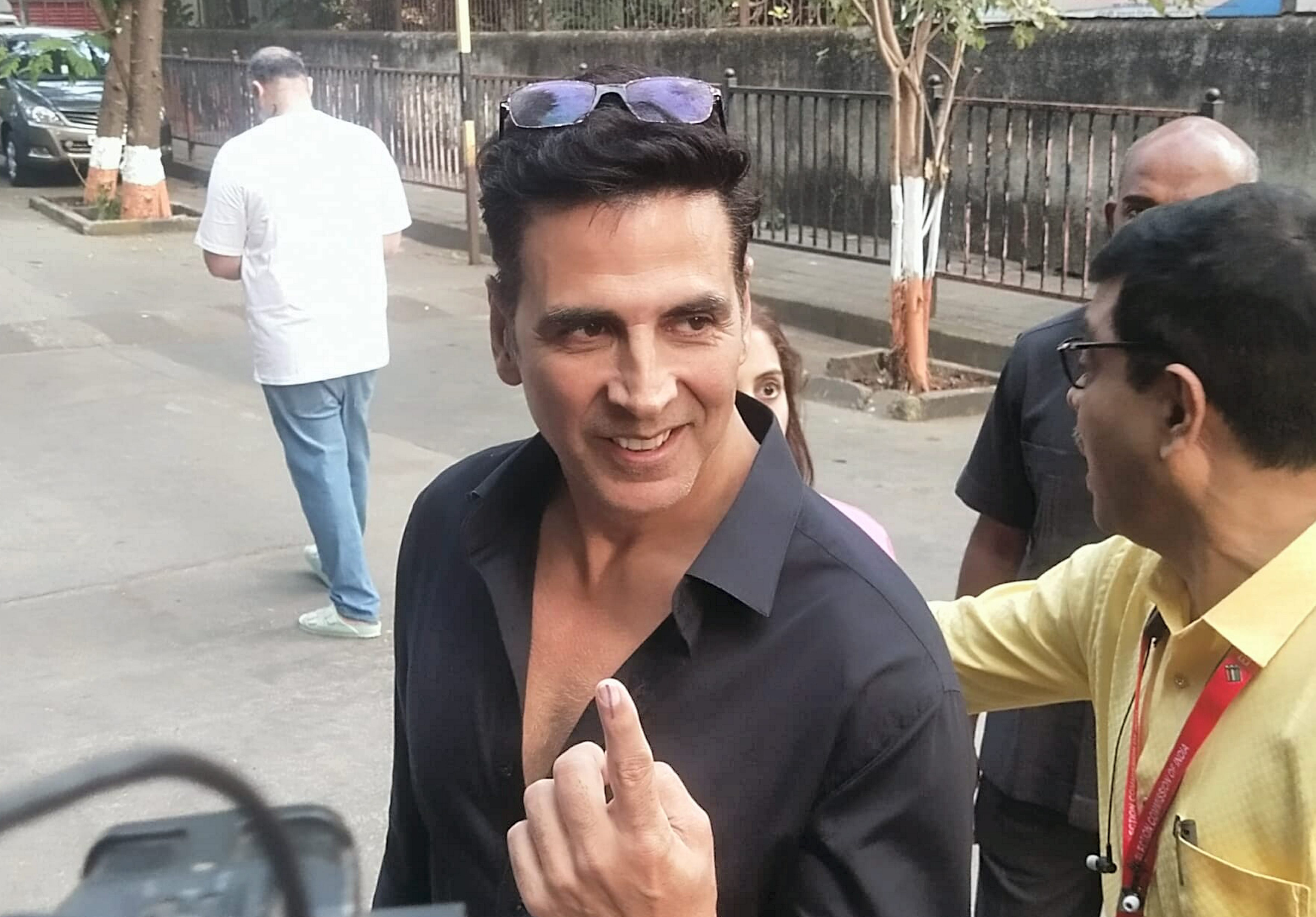 Maharashtra Polls: Actors Akshay Kumar, Rajkummar Rao, Shubha Khote Cast Vote