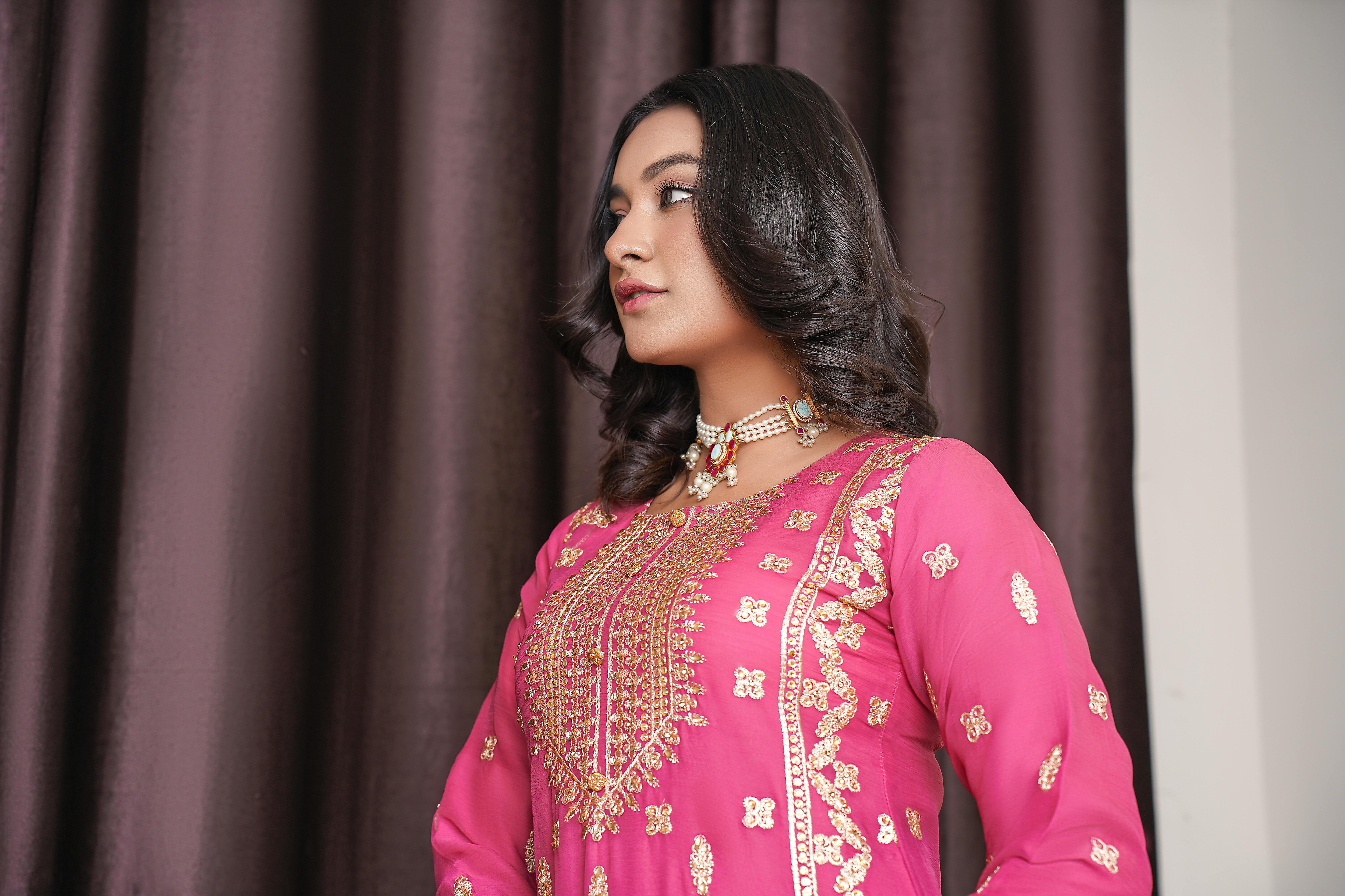 Explore what makes kurtis an ideal choice for everyday wear Explore what makes kurtis an ideal choice for everyday wear