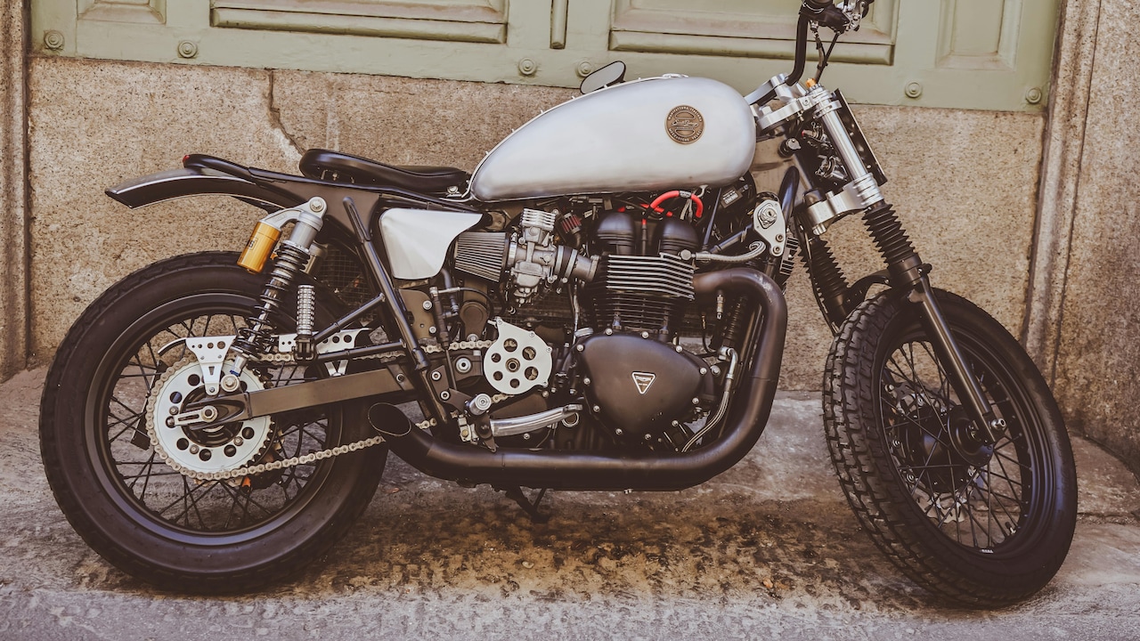 Which bikes and scooters will you grab under ₹1,00,000