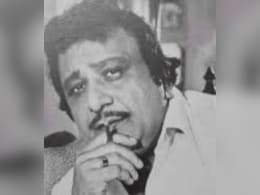 धर्मेंद्र या अमिताभ नहीं, इस एक्टर की नहीं होती थी सिक्योरिटी चेकिंग, सुपरस्टार बेटी का रहा शादीशुदा ही-मैन संग अफेयर