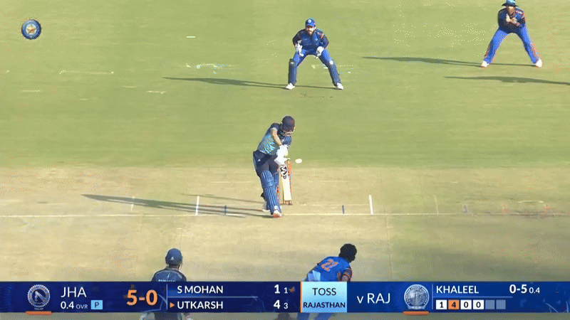 VIDEO: खलील अहमद की करिश्माई गेंद, पोज मारता रहा बल्लेबाज और उड़ गया विकेट, CSK भी हैरत में