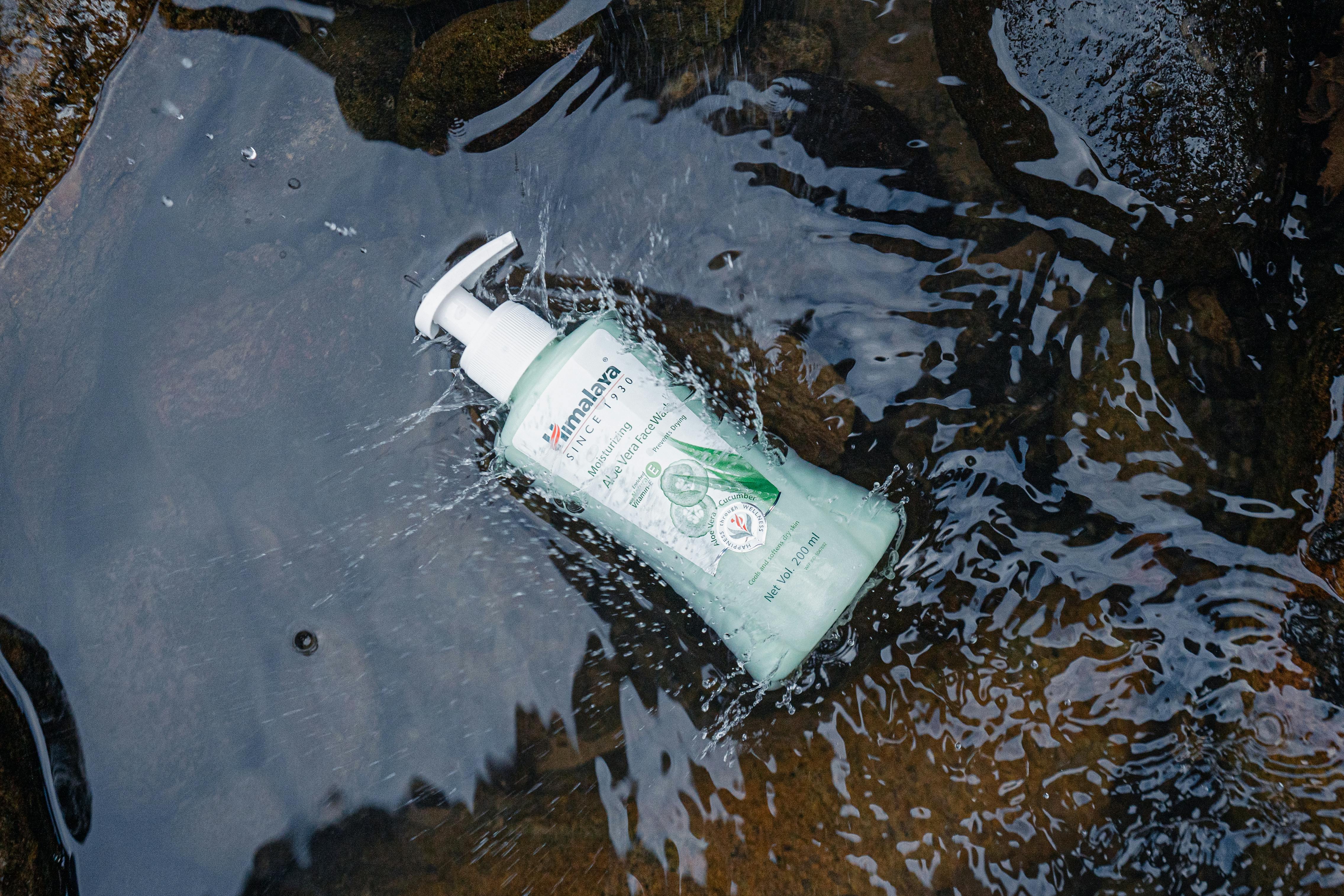 5 Best Face Cleansers For Daily Use That Clean Deeply Without Drying Skin