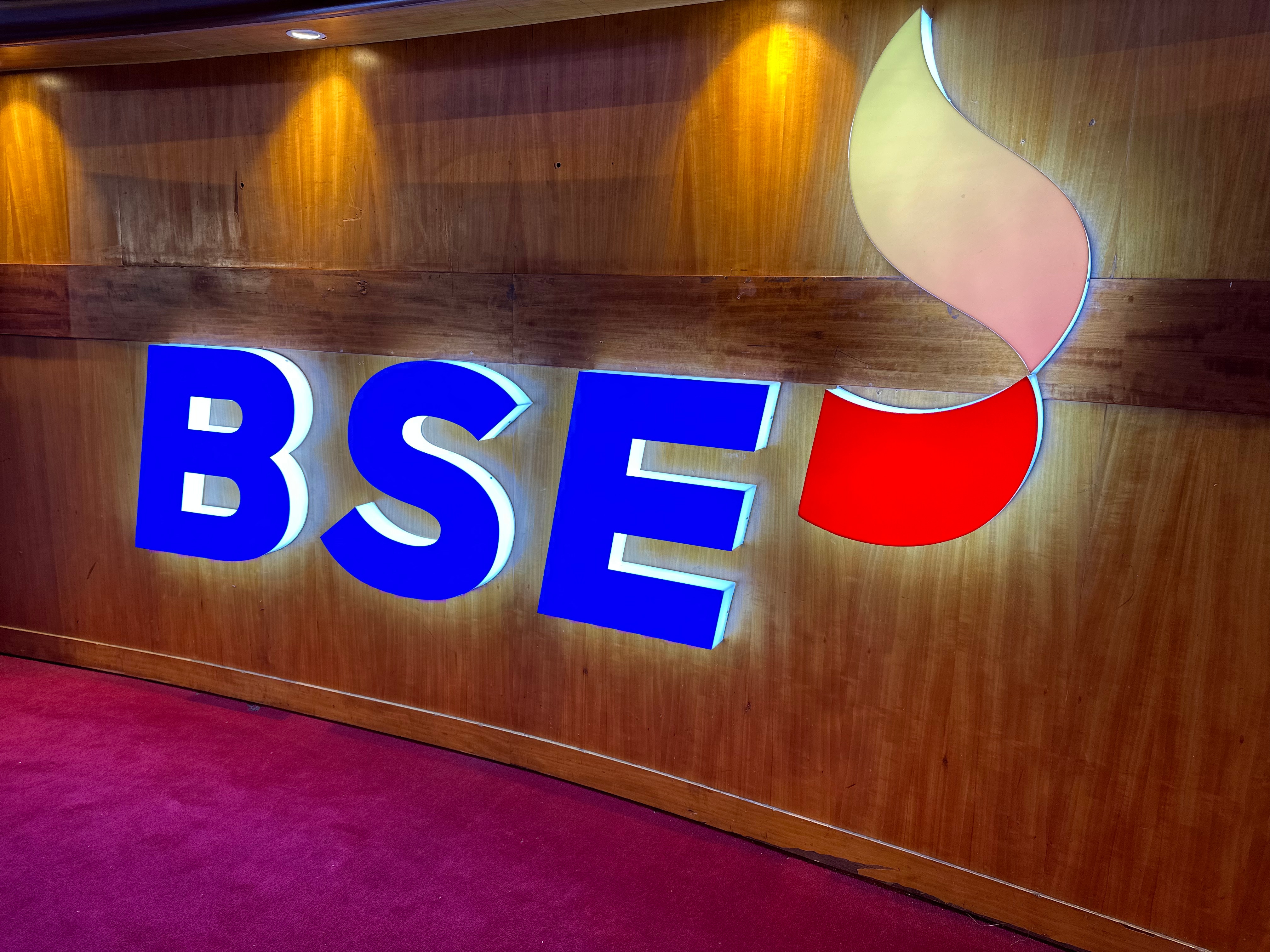 Stock Market Today: Sensex, Nifty End Mixed As ITC, Asian Paints Drag; HDFC Bank, Tata Steel Lead