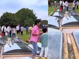 पारदर्शी कब्र में दफन होते हैं यहां लोग, अपनों को कंकाल में बदलते देखती है फैमिली, Video देख कांप उठेगी रूह