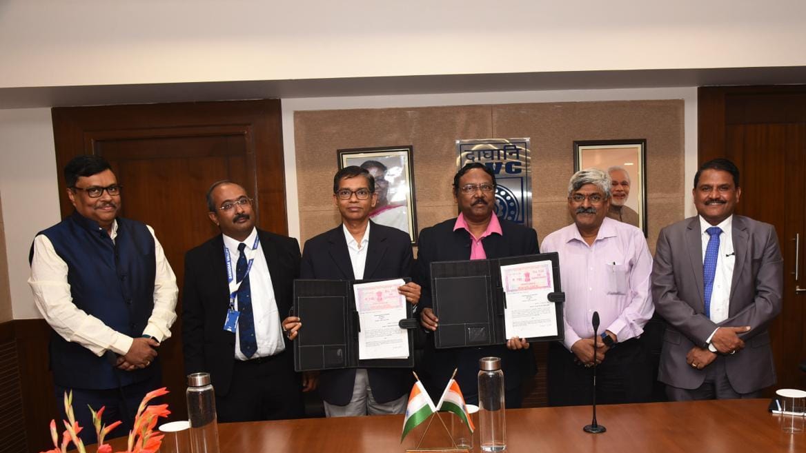 REC, Damodar Valley Corporation Sign Agreements For Tubed Coal Mines Development