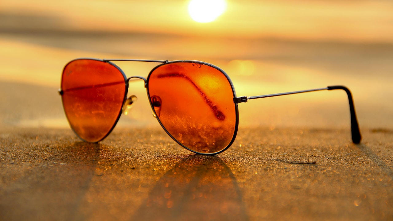 Polarised Sunglasses or Regular Tinted? A Simple Guide to Eye Protection
