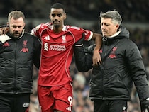 Alexander Isak Injury Leaves Arne Slot Counting Cost Of Liverpool Win At Tottenham Hotspur