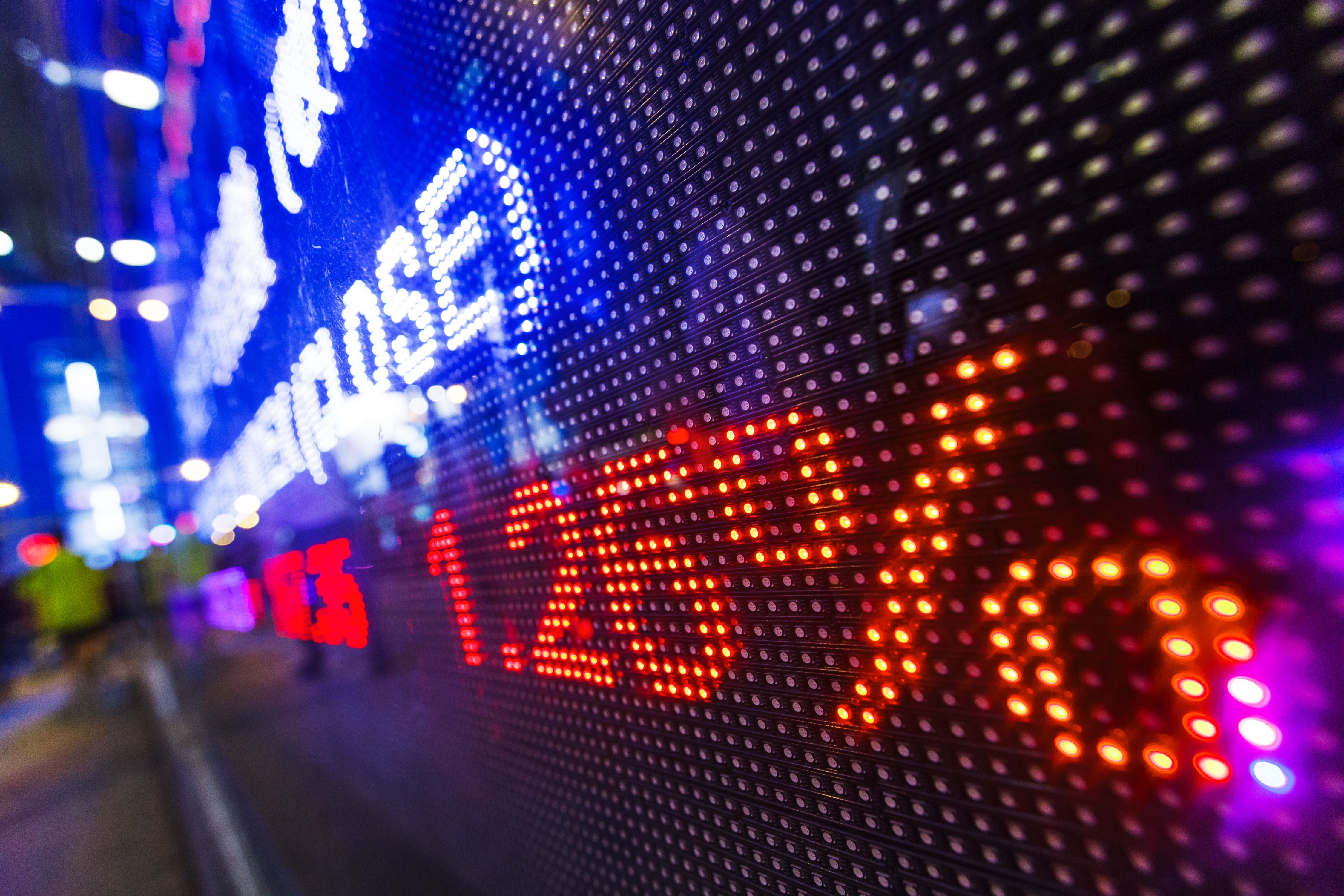 US stock index futures fall as Nasdaq, S&P 500 and Dow slip