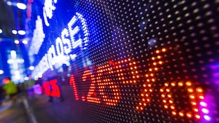 US Stock Market Today: Dow Plunges 400 Points As Bond Yields Rebound, Oil Surges; S&P 500, Nasdaq In Red