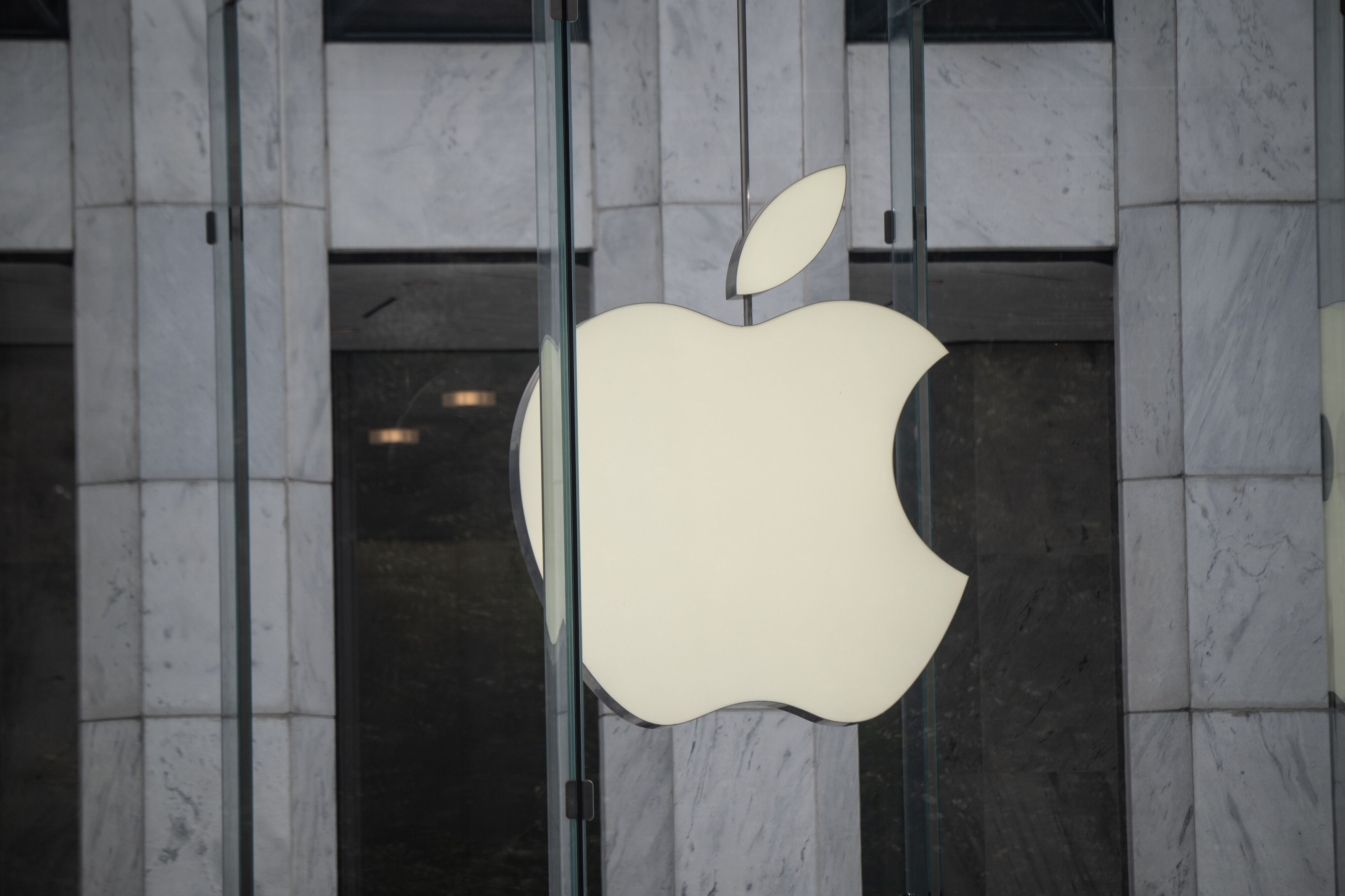 Apple&rsquo;s Next iPhone Needs To Be Irresistible
