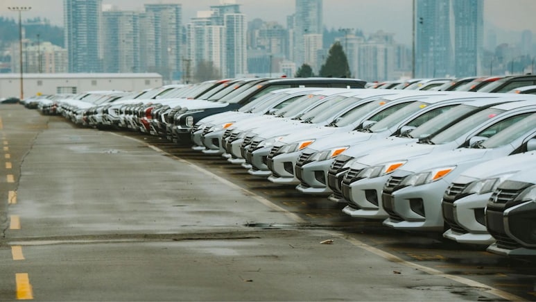 EU Considers Relaxing 2035 ICE Ban In Response To Auto Industry Concerns