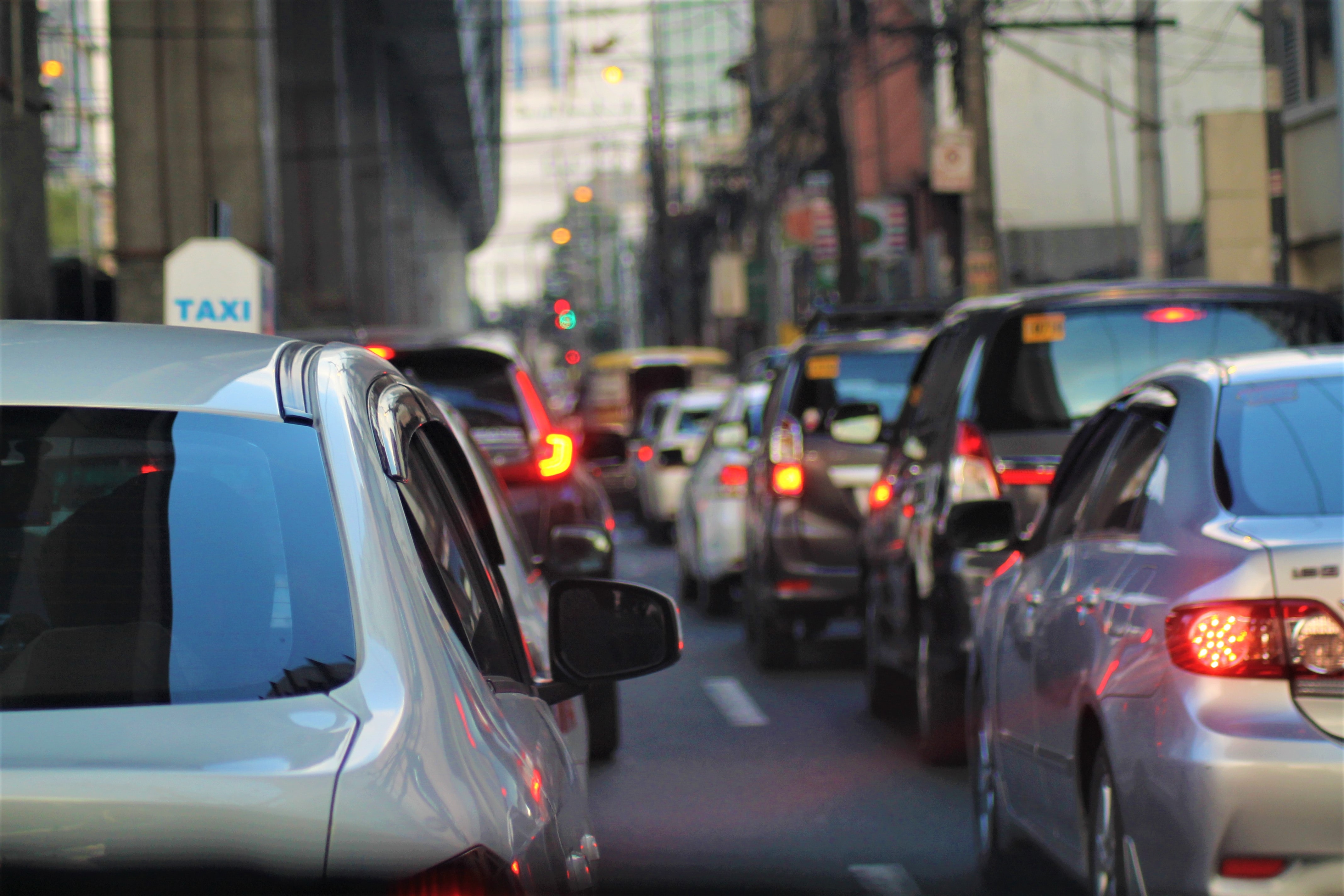 Auto Sales Growth Picks Up Amid Festive Demand, Easing Chip Shortages: Axis Securities