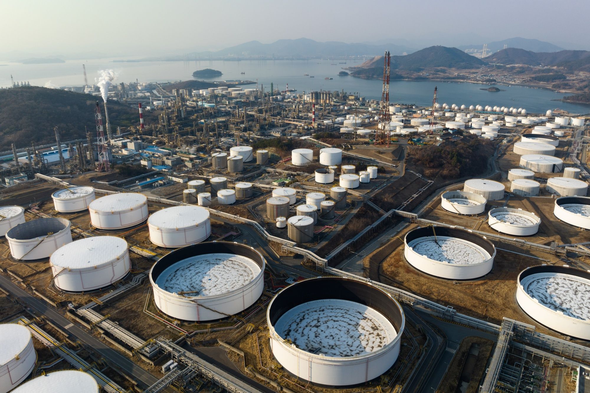 Oil Posts Third Weekly Gain on OPEC+ Cut, Inventory Declines
